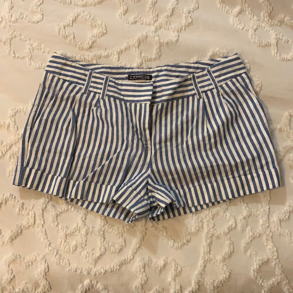 Express shorts size 4- blue white stripe